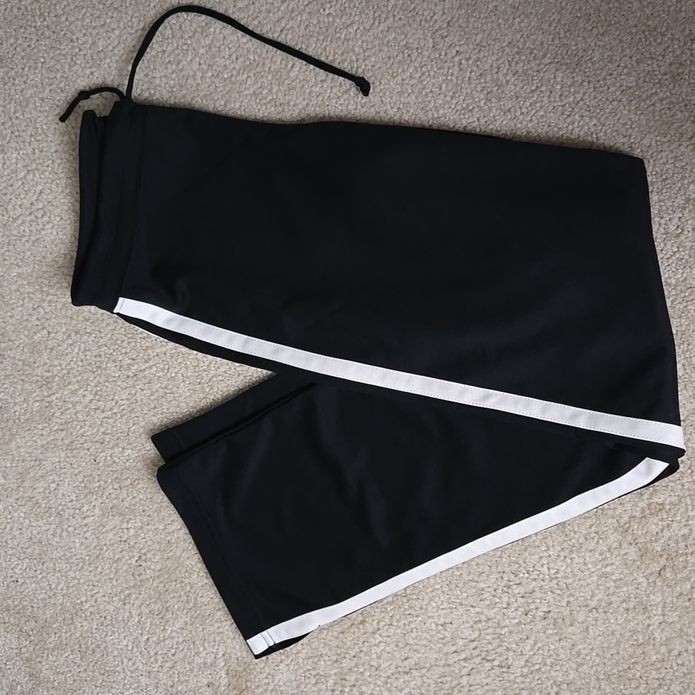 Jogging pants - Picture 2 of 11